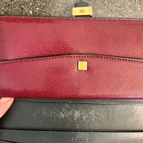 Vintage women’s Givenchy burgundy wallet - Picture 5 of 6